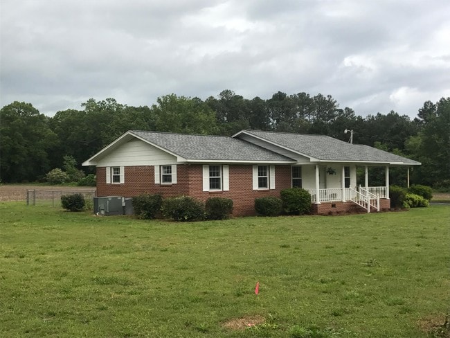 Building Photo - 45 County Rd 26