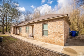 Building Photo - 1413 Hardy St