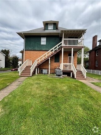 Building Photo - 802 12th St