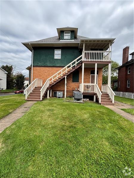 Building Photo - 802 12th St
