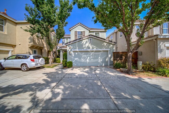 Foto del edificio - 316 Phoenix Cir