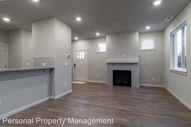 Foto del edificio - 3 br, 2.5 bath House - 2366 S Trail View C...