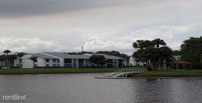Building Photo - 3660 Alder Dr