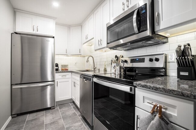 Kitchen 2 - 297 Main St