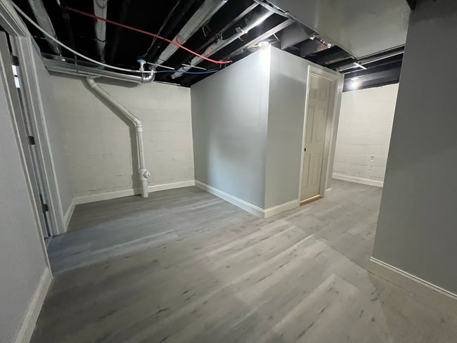 Building Photo - 4086 Montgomery St