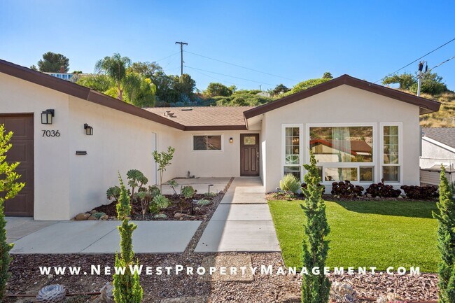 Foto del edificio - Freshly Renovated and Highly Upgraded Allied Gardens 4 Bedroom. Available Now!