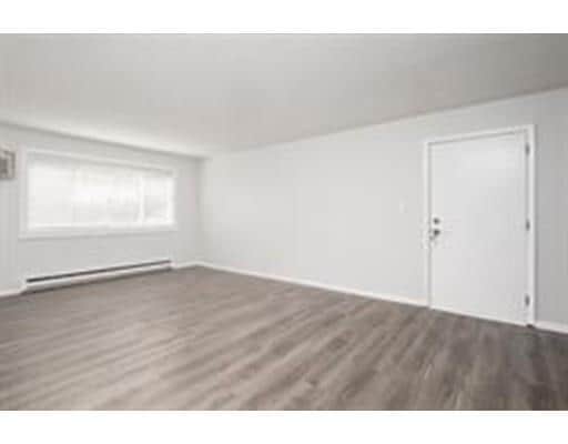 Building Photo - 250 Nesmith St