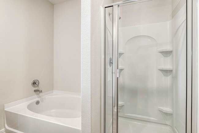 Foto del edificio - 424 Lgt Smt Dr