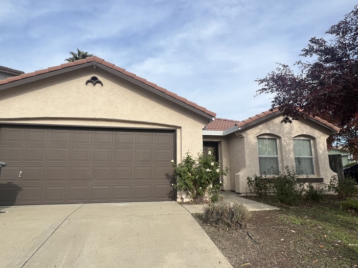 Foto principal - Beautiful 3 bedroom 2 bathroom in Rocklin!