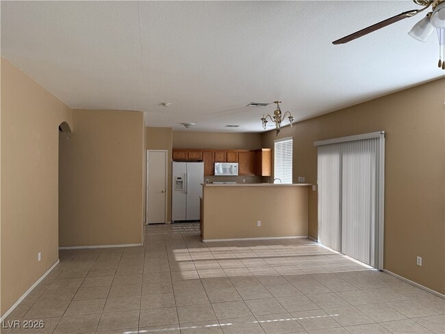 Foto del edificio - 3425 Red Fire Ave