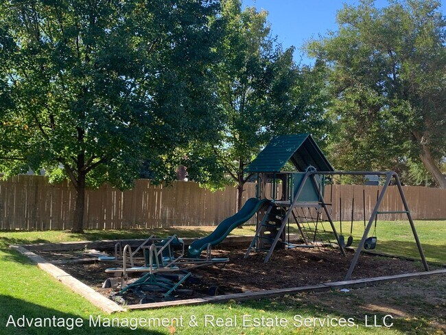 Building Photo - 2 br, 1 bath House - 636 South 500 West #2