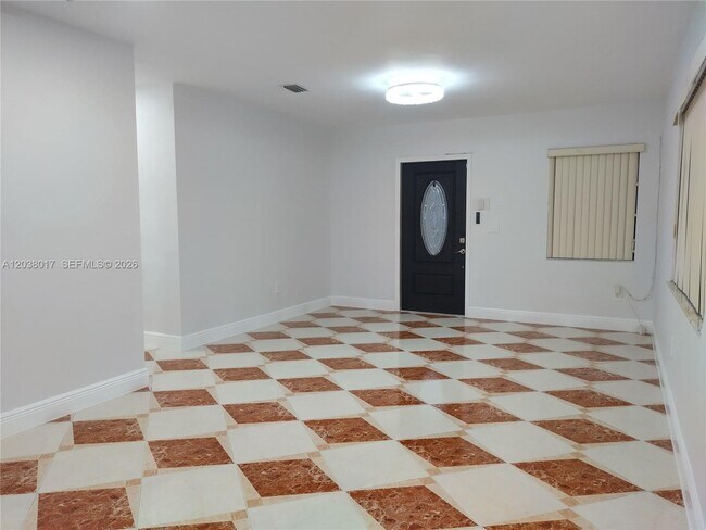 Building Photo - 265 NW 190th St