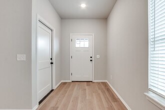 Building Photo - 13608-13612 Calli Ct