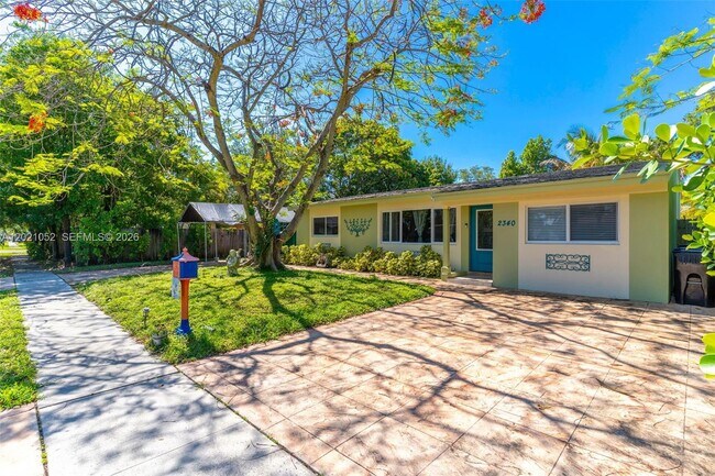 Foto del edificio - 2340 SW 15th St