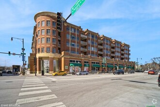 Building Photo - 6000 N Cicero Ave