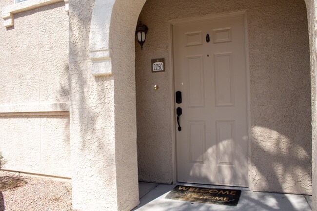 Foto del edificio - 10550 W Alexander Rd