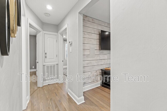 Foto del edificio - 405 Farrell St