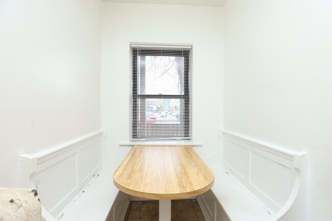 Foto del edificio - 3038 N Halsted St