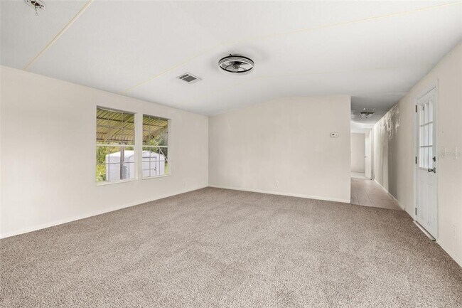Foto del edificio - 3301 County Rd 547