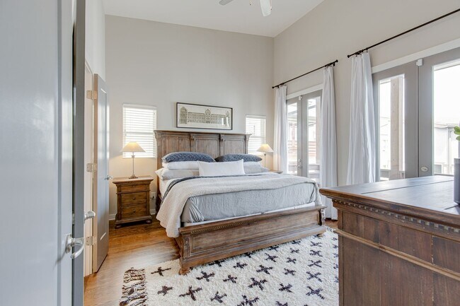 Foto del edificio - 2015 Eastland Ave