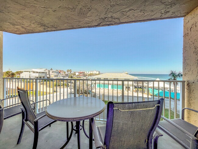 Building Photo - Oceania Beach Club 307