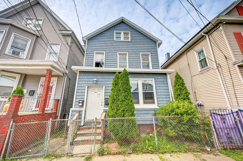 Building Photo - 134 Livingston St