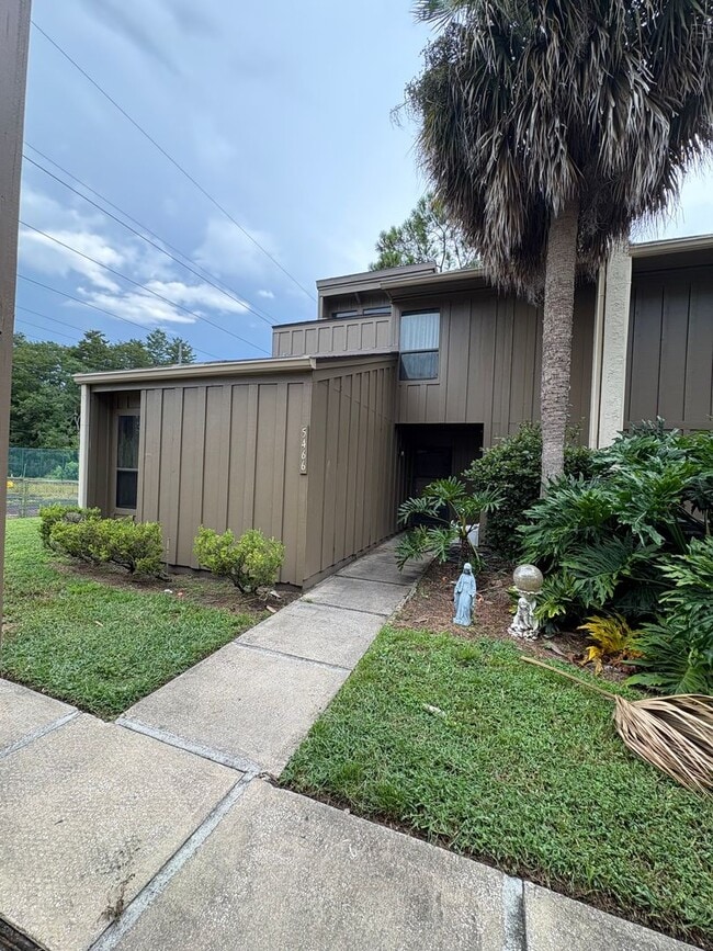 Foto del edificio - Spacious 3-Bedroom Condo in Cypress Woods