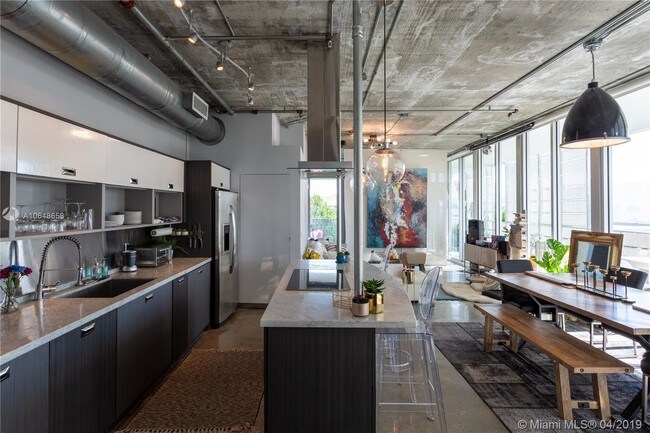 Foto del edificio - 1700 Meridian Ave