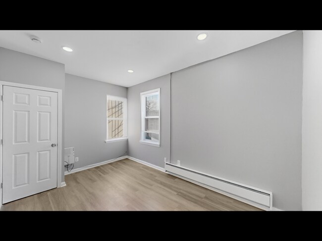 Building Photo - 972 McLean Ave