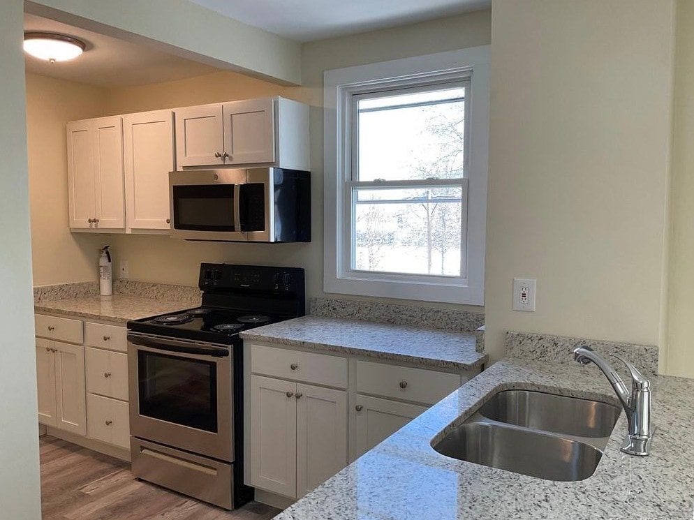 Primary Photo - 564 High St