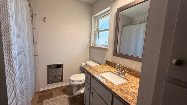 Foto del edificio - 209 E Cammack St