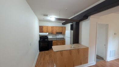 Building Photo - 110 Mill St