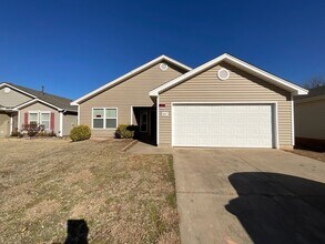 Building Photo - 5517 Del Creek Rd