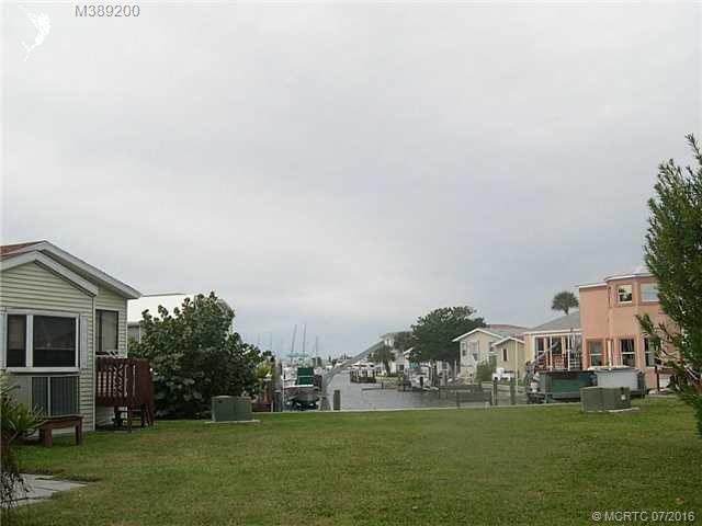 Foto del edificio - 2046 Nettles Blvd