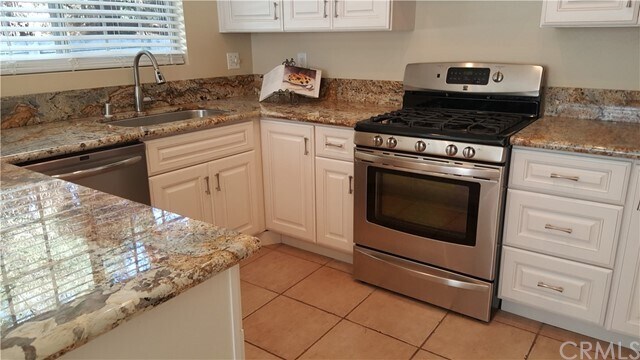 Building Photo - 64 Woodleaf