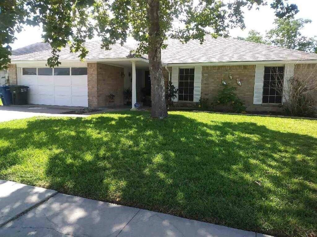 Primary Photo - 6910 Dundee Dr
