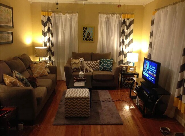 Foto del edificio - Charming 2 Bedroom Home