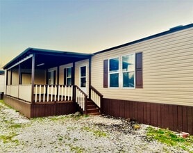 Building Photo - 21694 Dogwood Dr