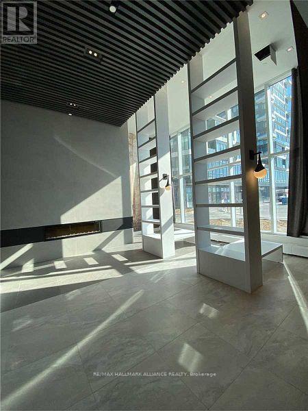 Building Photo - 2485 Taunton Rd