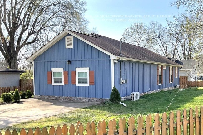 Foto del edificio - 609 Eastview Cir