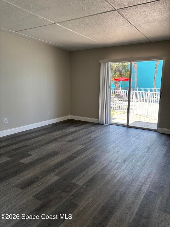 Foto del edificio - 321 Johnson Ave