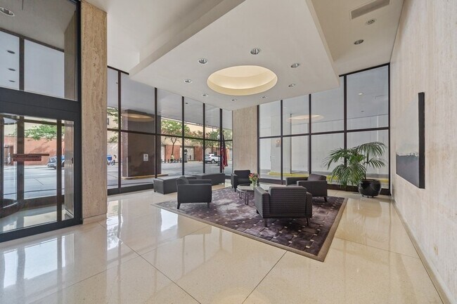 Foto del edificio - 1636 N Wells St