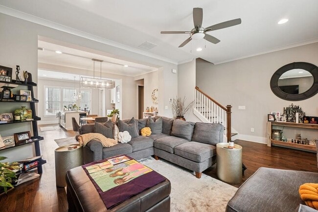 Foto del edificio - 144 1st Ave NW