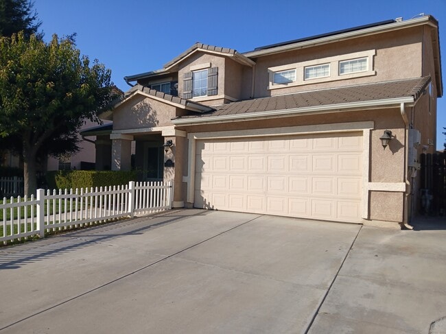 Foto del edificio - 1842 Santa Maria Ave