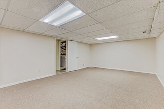 Building Photo - 79 Wintergreen Way