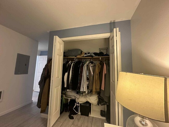 Building Photo - 663 NE 162nd Ave