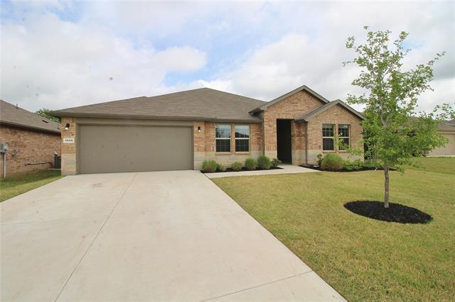 Foto del edificio - 1449 Bennett Dr