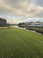 Building Photo - 12091 SW Bennington Cir