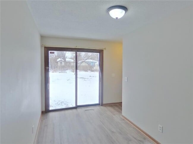 Foto del edificio - 1000 Concordia Ave