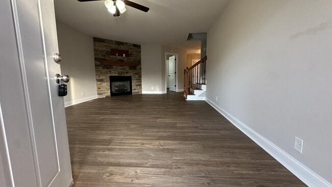 Building Photo - 3149 Timberdale Dr